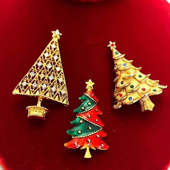 Jewelry - Christmas Tree Vintage Brooches 3 pieces